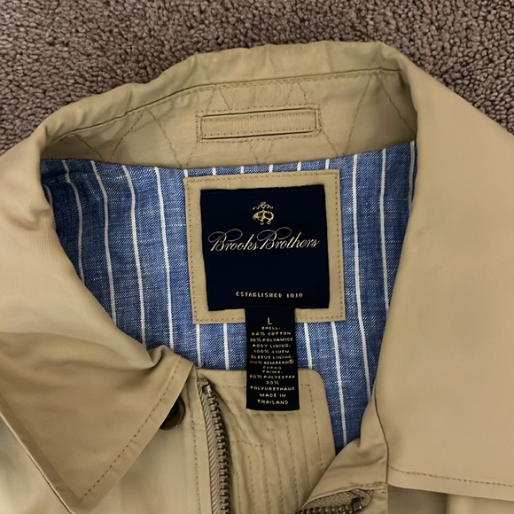 BROOKS BROTHERS Men’s Khaki Trench Coat Size L for Spring & Fall! Great w/ suit! - Picture 2 of 3